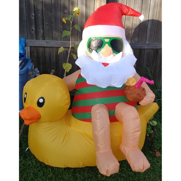 🆕4.5FT Christmas Inflatables Cute Blow Up Duck Santa Claus Outdoor Decorations - Picture 2 of 10